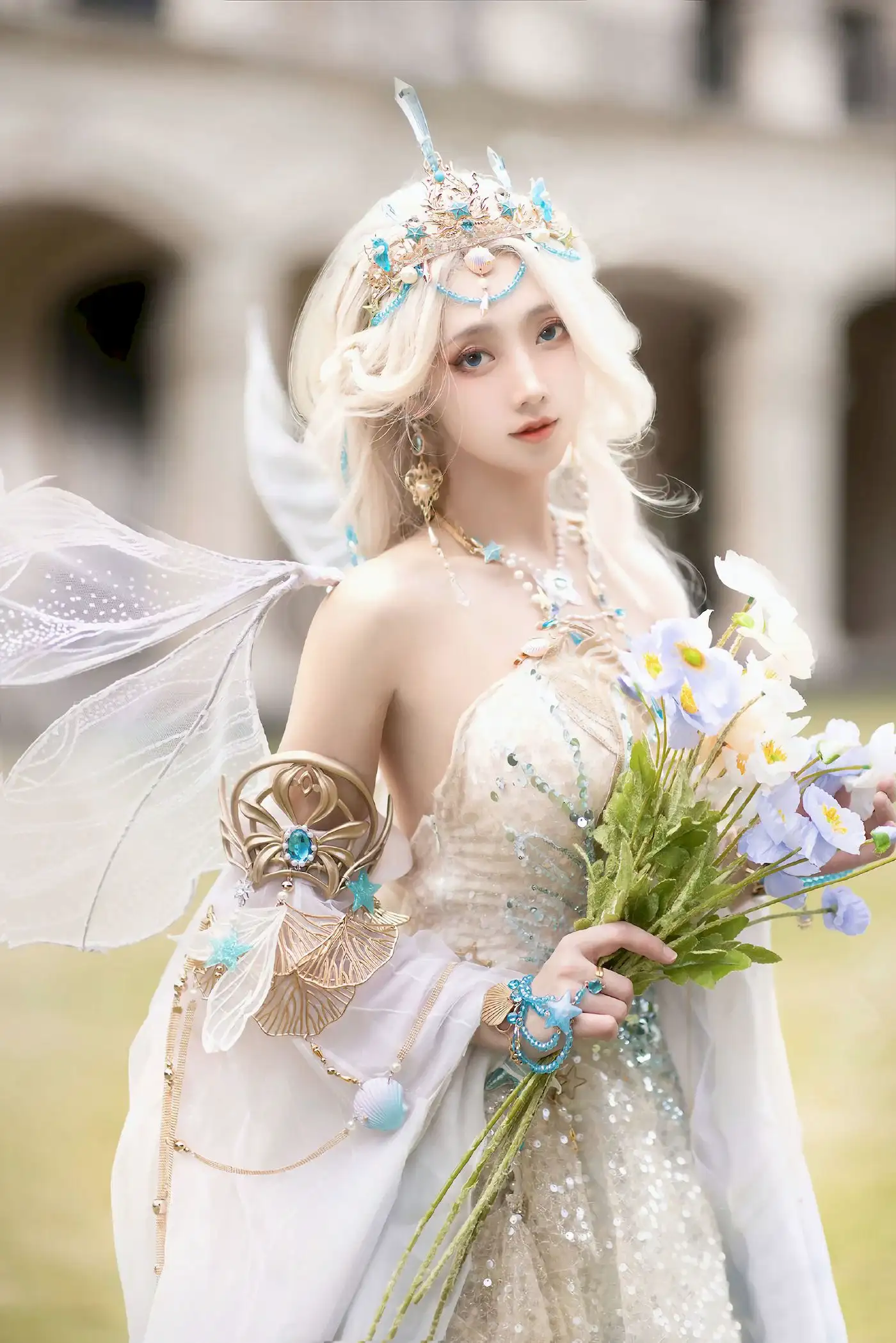 走路摇zly（角色扮演家、动漫博主）